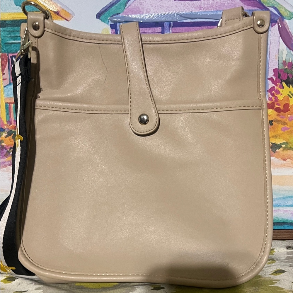 Stylish Cream Shoulder Bag - Picture 3 of 4